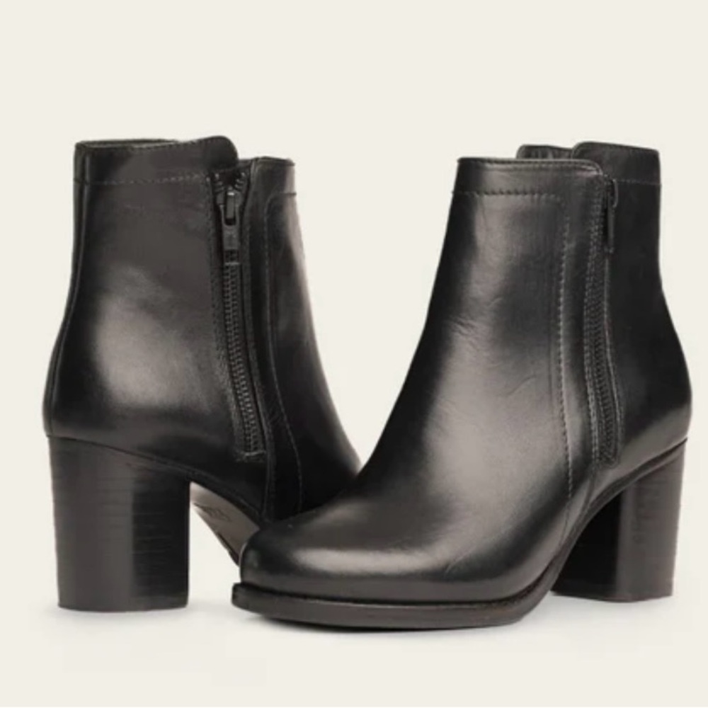 NEW NWT FRYE BOOT CO ADDIE DOUBLE ZIPPER BLACK LEATHER ANKLE BOOTS BOOTIES 10